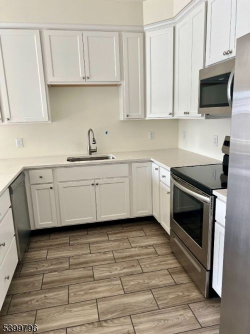 76 Franklin Ave, Rockaway Boro, NJ, 07866-3406 | Card Image