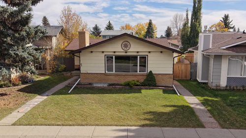 49 Sunhurst Cres Se, Calgary, AB, T2X1W5 | Card Image