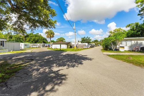 7760 Bogart Dr, North Fort Myers, FL, 33917-6283 | Card Image