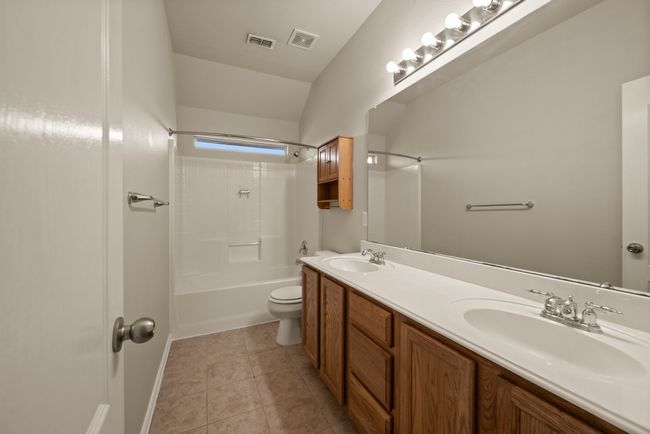 361 Conroe Cir, House other with 3 bedrooms, 3 bathrooms and null parking in Argyle TX | Image 29