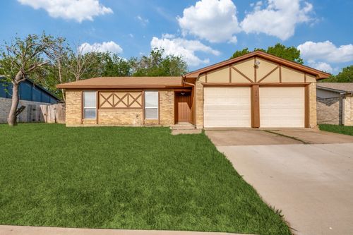 3414 Daniel Dr, Arlington, TX, 76014-3333 | Card Image