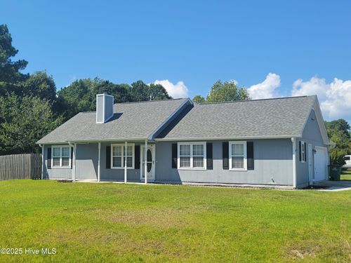 101 Glenwood Dr, Hubert, NC, 28539-4530 | Card Image