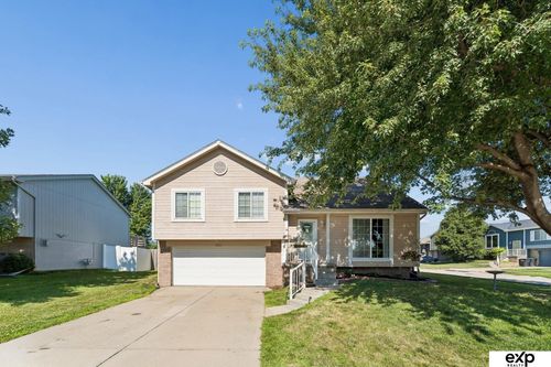 8912 N 75th Avenue, Omaha, NE, 68122 | Card Image