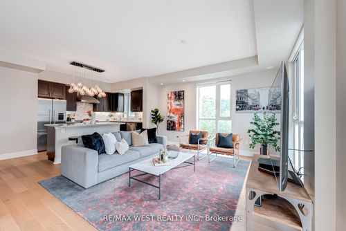 103-15 Sousa Mendes St, Toronto, ON, M6P0A9 | Card Image