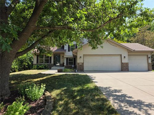 9953 Starlight Dr, Woodbury, MN, 55125-8651 | Card Image
