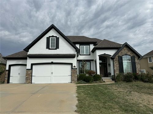 6104 Nw 103rd St, Kansas City, MO, 64154-1847 | Card Image