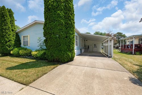 3 Fiddle Sticks, Olmsted Twp, OH, 44138-3041 | Card Image