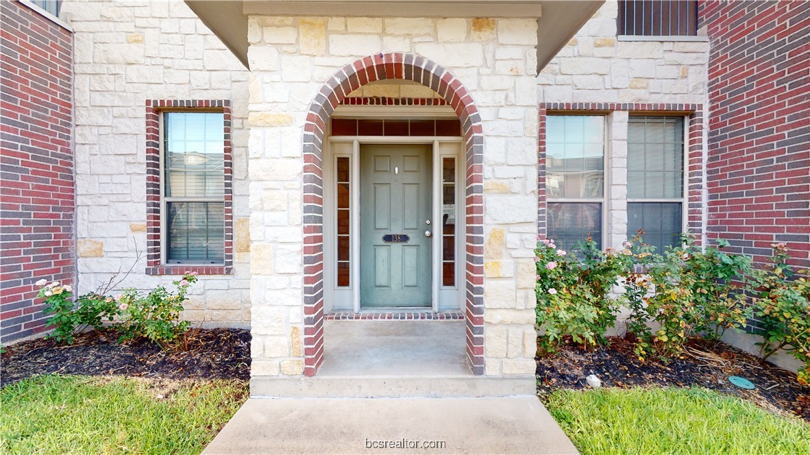 Forest Pvt Dr, College Station, TX 77840