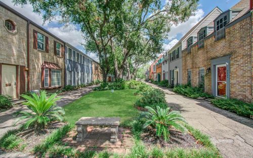 apt-c4-5208 Arboles Dr, Houston, TX, 77035-2818 | Card Image