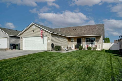 cul-de-sac-home-7811 White Bluff Ct., Pasco, WA, 99301 | Card Image