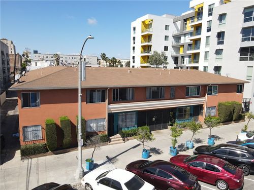 18-333 Linden Ave, Long Beach, CA, 90802-2512 | Card Image