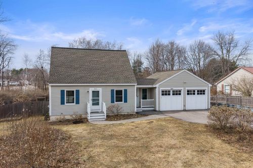 7 Cinnamon Ridge Rd, Somersworth, NH, 03878-1622 | Card Image