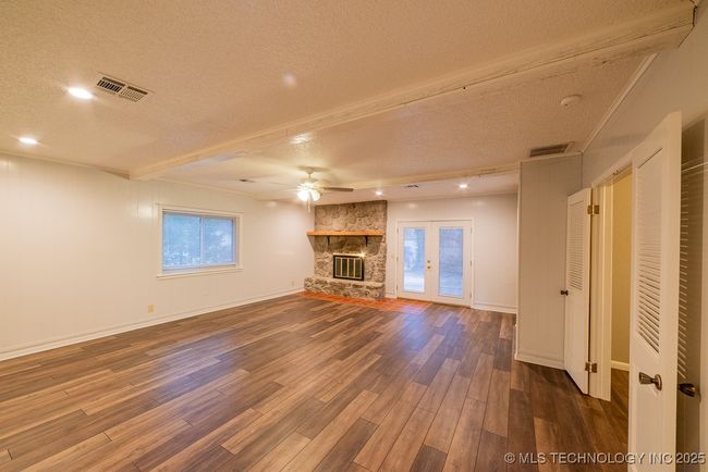 9511 S 190 Th East Ave, House other with 3 bedrooms, 2 bathrooms and null parking in Broken Arrow OK | Image 25