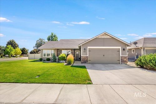 905 Birchton Loop, Twin Falls, ID, 83301-4783 | Card Image