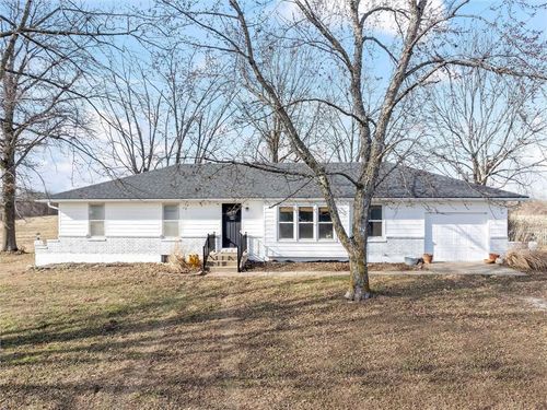 29002 E State Route B, Archie, MO, 64725-8178 | Card Image