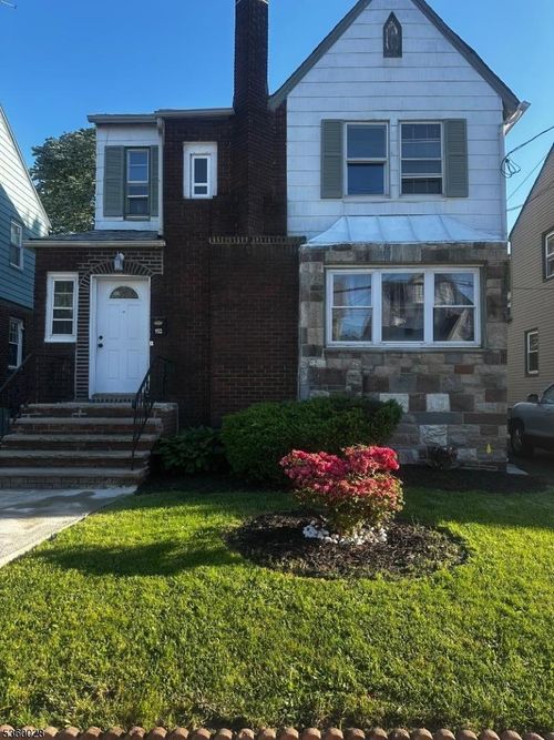 152 Ivy St, Newark, NJ, 07106-2911 | Card Image
