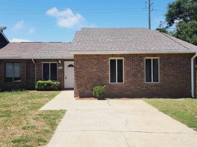 B - 1580 Janice Ct, House other with 2 bedrooms, 2 bathrooms and null parking in Gulf Breeze FL | Image 1