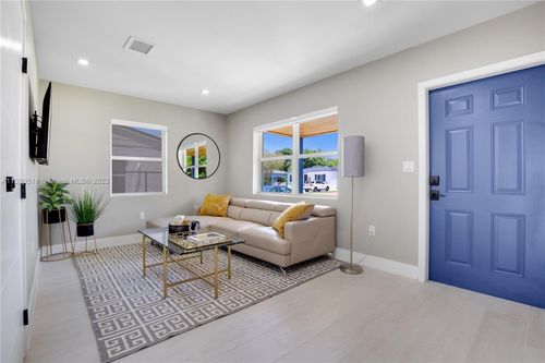 6428-6428 Sw 23rd St, Miami, FL, 33155-1947 | Card Image