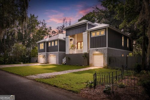 100 Virginia Dr, St Simons Island, GA, 31522-9765 | Card Image