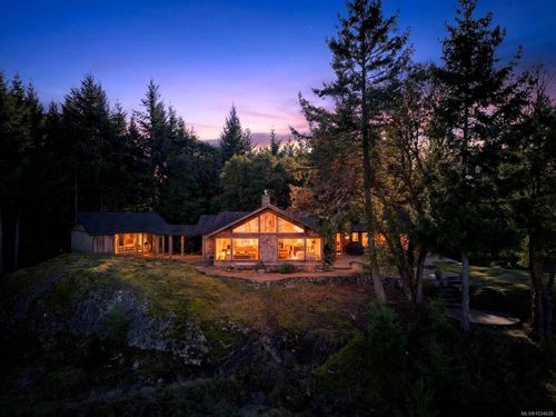 186 Sarah Way, Salt Spring Island, BC, V8K2X8 | Card Image