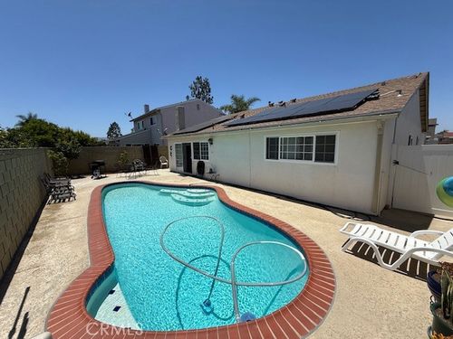 23510 Kentworthy Ave, Harbor City, CA, 90710-1125 | Card Image