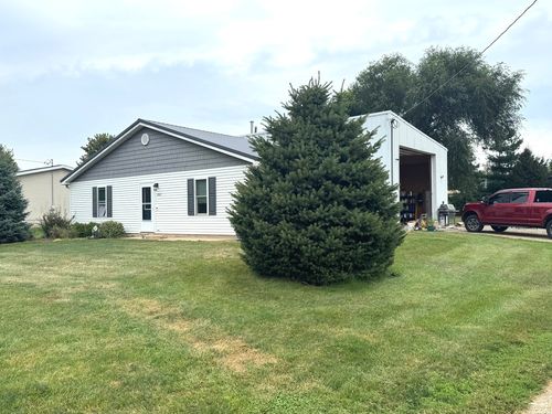 202 W Front St, Malden, IL, 61337-9427 | Card Image