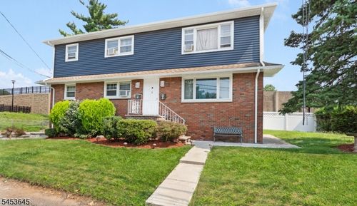 1 Mary Ave, Woodland Park, NJ, 07424-2851 | Card Image