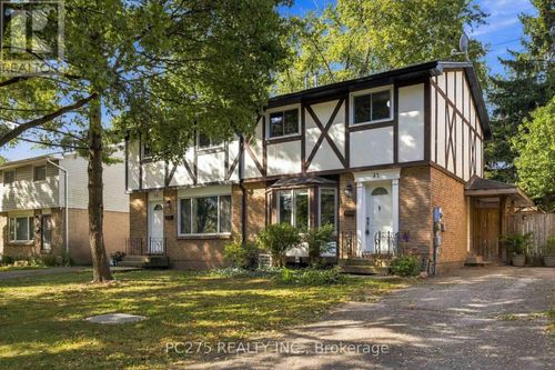 27 Sasha Cres, London, ON, N6E2M4 | Card Image