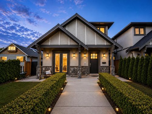 6585 Halifax St, Burnaby, BC, V5B2P9 | Card Image