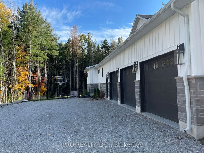 1 Gallagher Cres, House other with 6 bedrooms, 4 bathrooms and 10 parking in Midhurst ON | Image 46