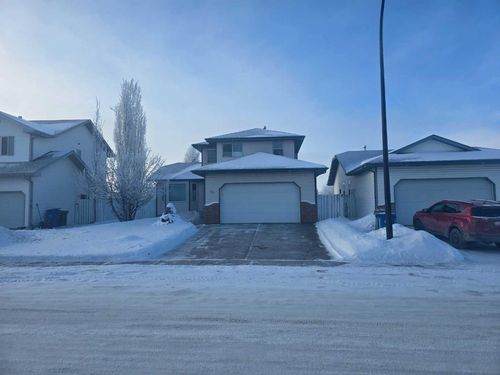 30 Logan Close, Red Deer, AB, T4R2N8 | Card Image