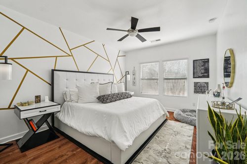 5717 Eleanor Rigby Rd, Charlotte, NC, 28278-7912 | Card Image