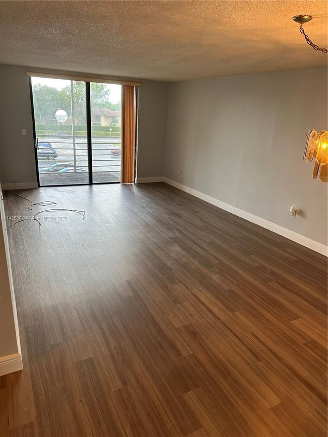 3304 - 1820 Sw 81st Ave, Condo with 2 bedrooms, 2 bathrooms and null parking in North Lauderdale FL | Image 4