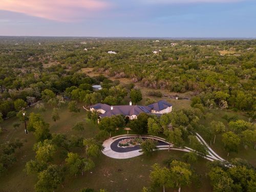 401 Trail Ridge Rd, Wimberley, TX, 78676-6287 | Card Image