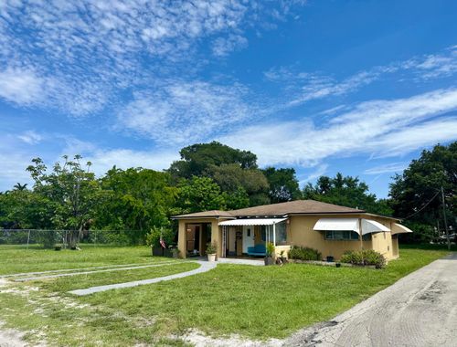 2531 Pierce St, Hollywood, FL, 33020-4311 | Card Image