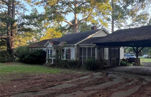 83 Woodstock Rd, Roswell, GA, 30075-3560 | Card Image