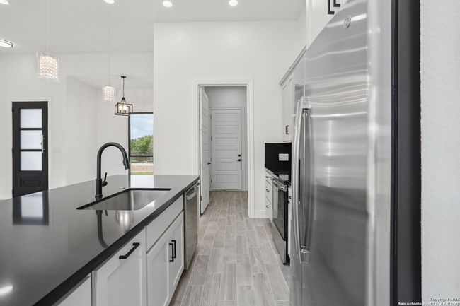 1307 Rimrock Cv, House other with 3 bedrooms, 2 bathrooms and null parking in Spring Branch TX | Image 8