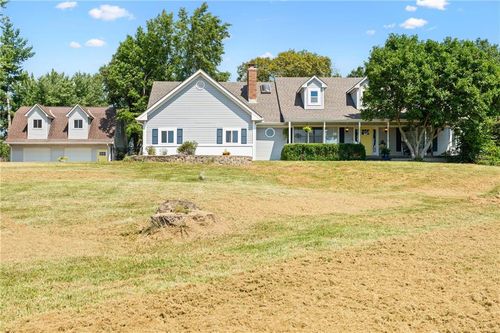 32204 County Line Rd, Pleasant Hill, MO, 64080-8818 | Card Image