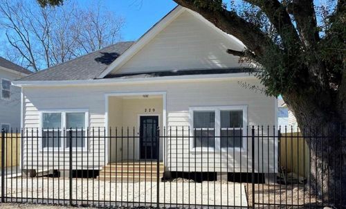 229 N Everton St, Houston, TX, 77003-1855 | Card Image