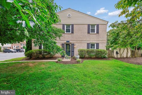 19 Red Kiln Ct, GAITHERSBURG, MD, 20878-2719 | Card Image