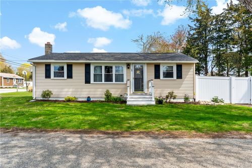 75 Spruce Rd, Charlestown, RI, 02813-2438 | Card Image