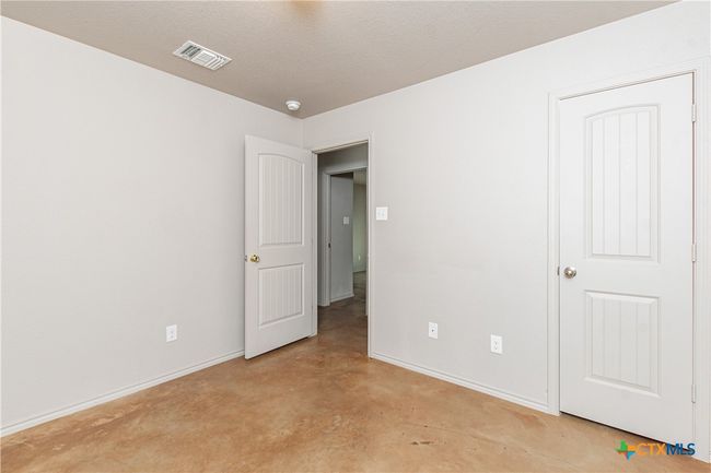 6903 Oliver Loving Dr, House other with 5 bedrooms, 3 bathrooms and null parking in Killeen TX | Image 23