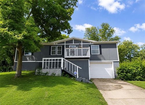 4904 W Christie Cir, Blue Springs, MO, 64015-6616 | Card Image