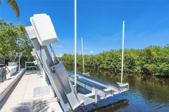 127 - 127 S Layton Dr, House other with 3 bedrooms, 2 bathrooms and null parking in Long Key FL | Image 26