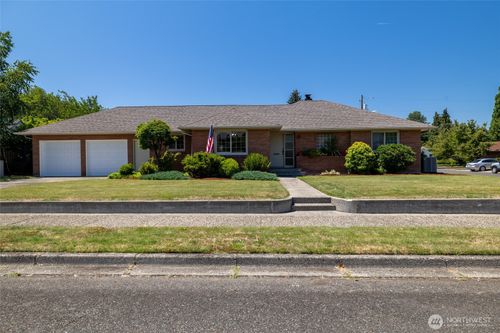 727 K Street, Centralia, WA, 98531 | Card Image