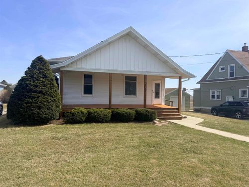 209 Jessie St, Ossian, IA, 52161-8104 | Card Image