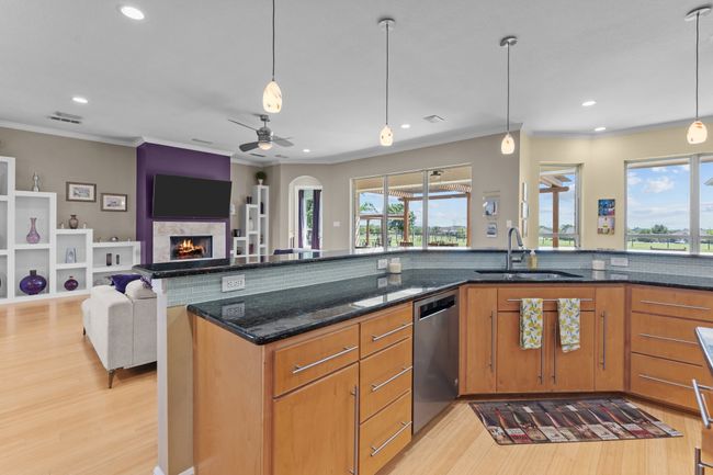 100 Wapiti Dr, House other with 5 bedrooms, 4 bathrooms and null parking in Azle TX | Image 8