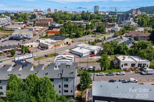 243 Short Coxe Ave, Asheville, NC, 28801-4123 | Card Image