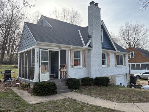 4319 Victory Dr, Kansas City, KS, 66102-1856 | Card Image