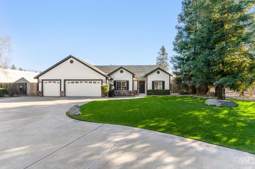 16515 Brimhall Road, Bakersfield, CA, 93314 | Card Image